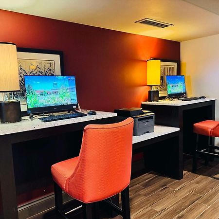 Best Western Plus Stoneridge Inn & Conference Centre London Ontario Exterior photo