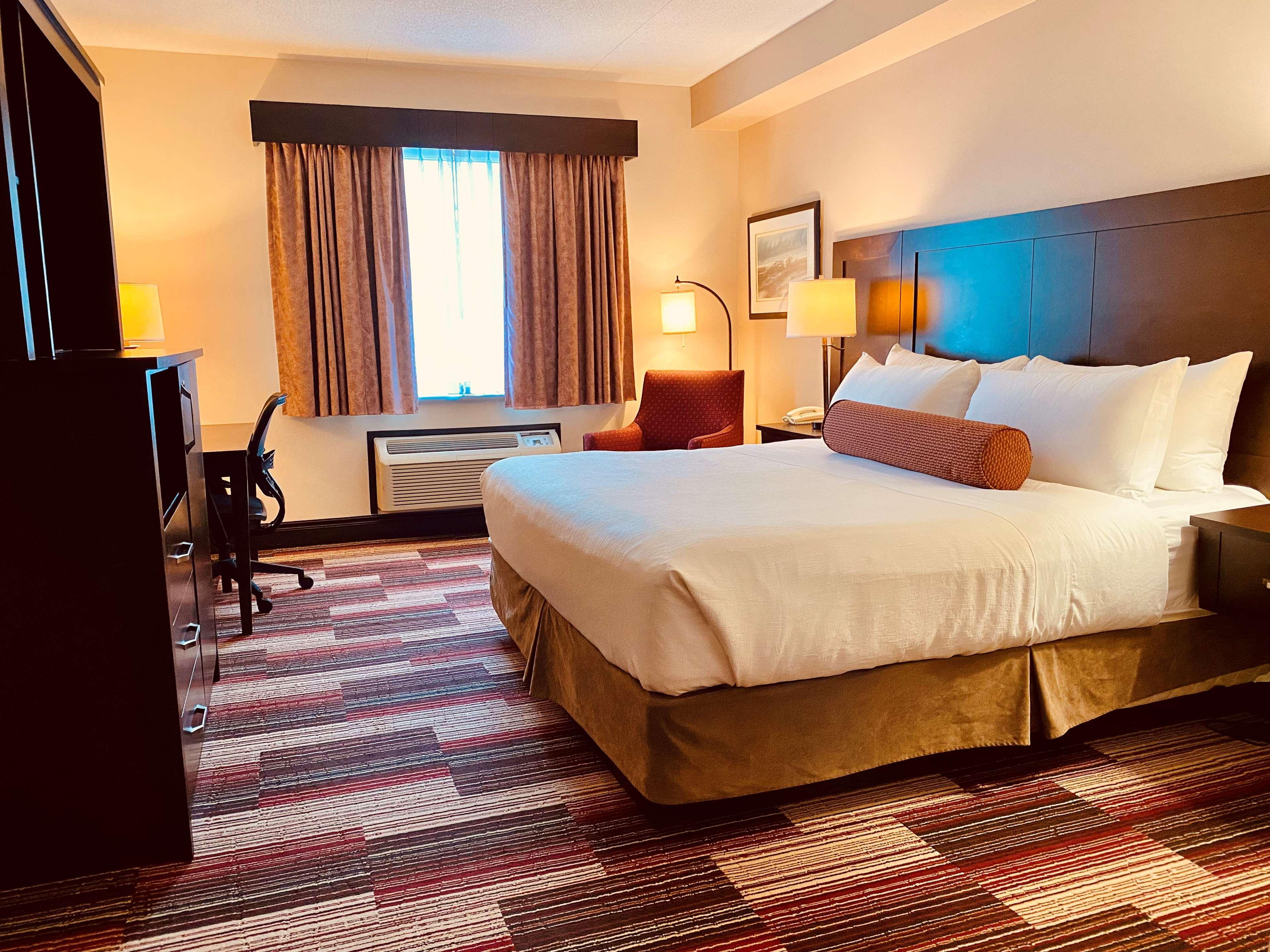 Best Western Plus Stoneridge Inn & Conference Centre London Ontario Exterior photo