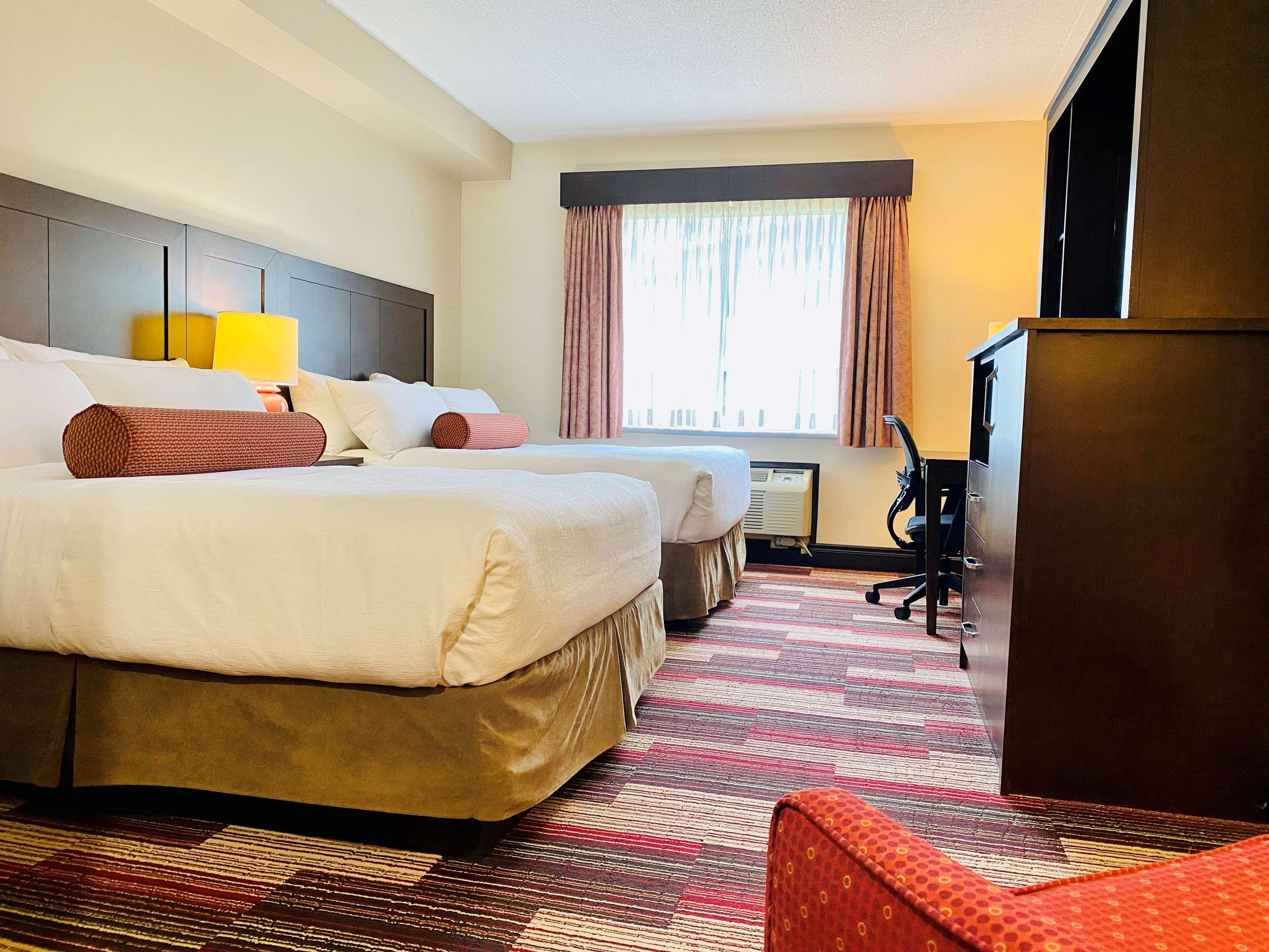 Best Western Plus Stoneridge Inn & Conference Centre London Ontario Exterior photo