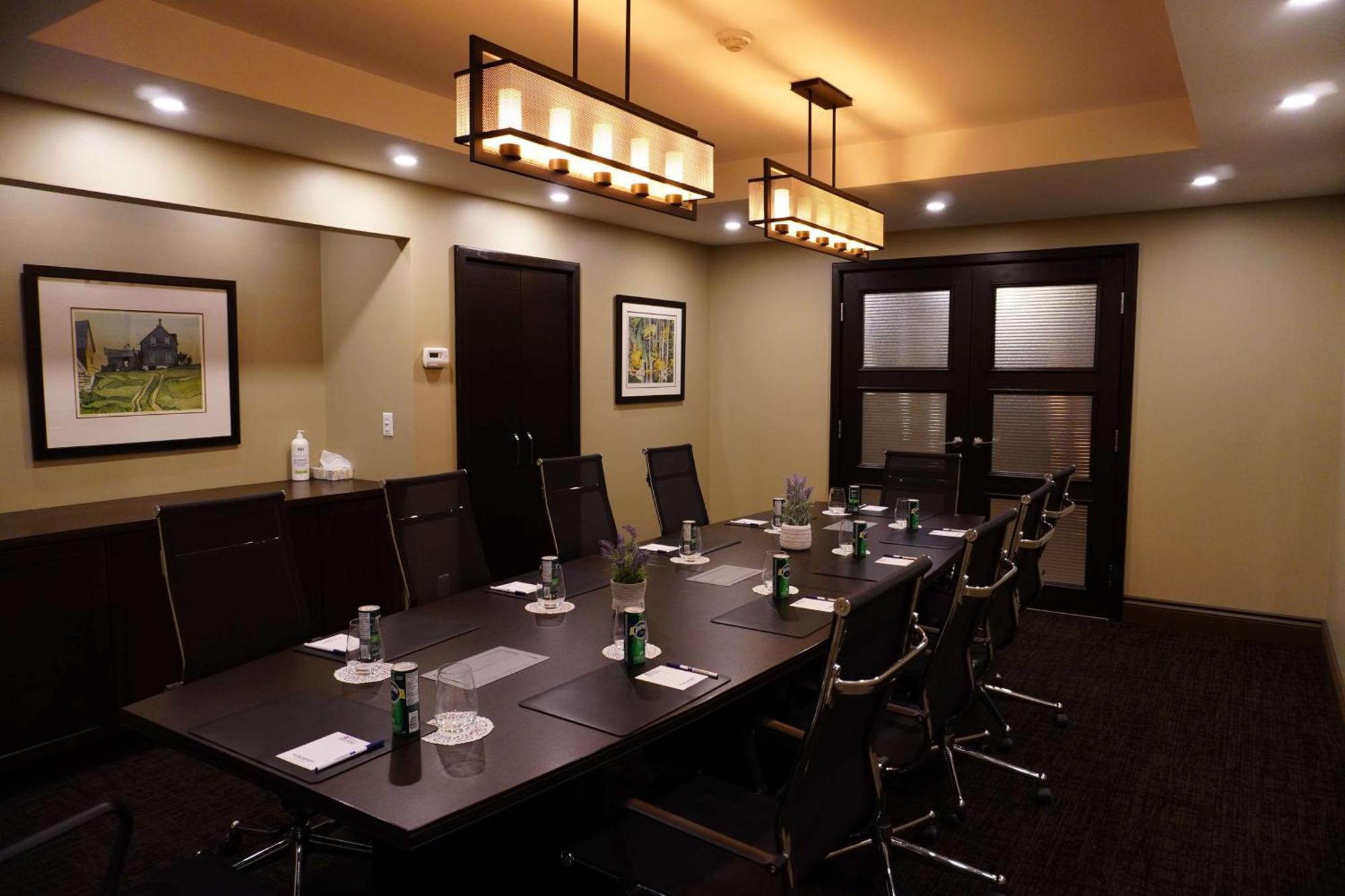 Best Western Plus Stoneridge Inn & Conference Centre London Ontario Exterior photo