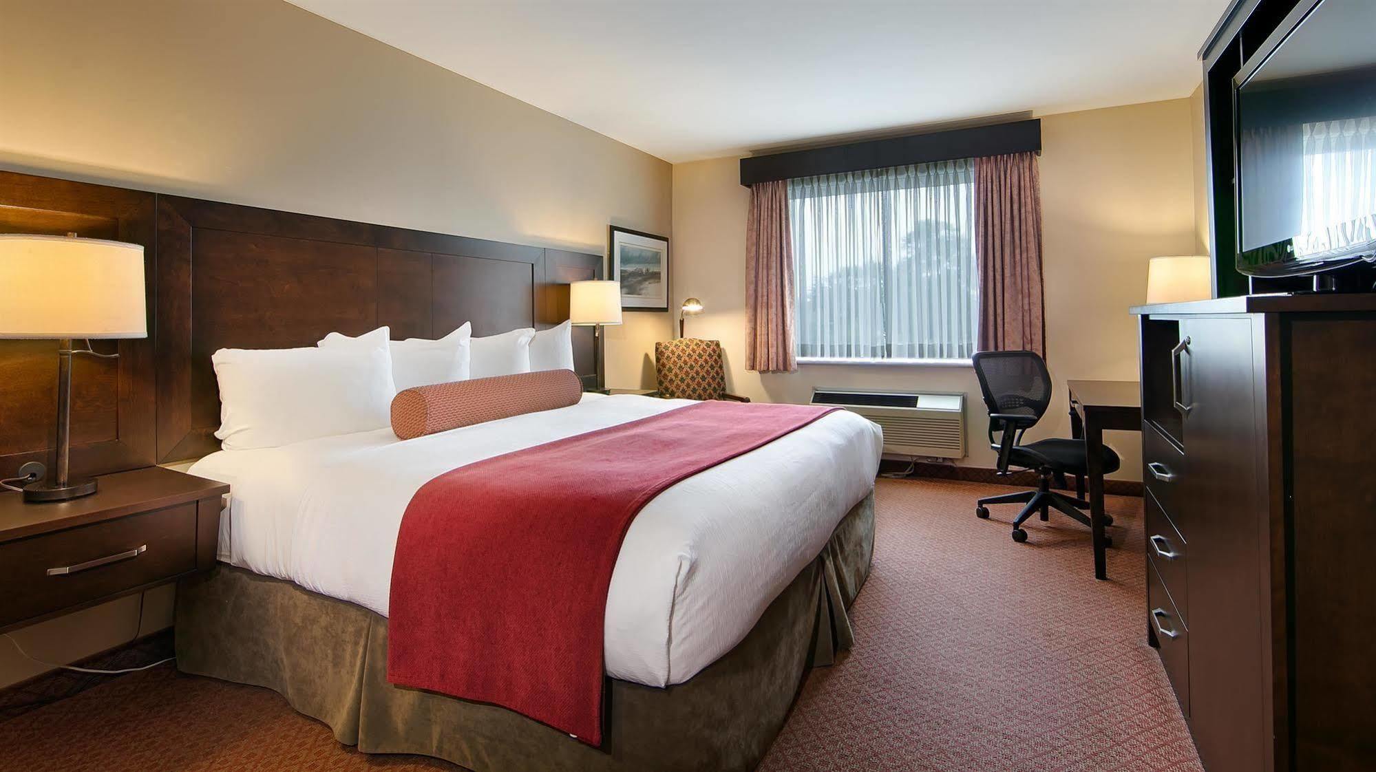 Best Western Plus Stoneridge Inn & Conference Centre London Ontario Exterior photo
