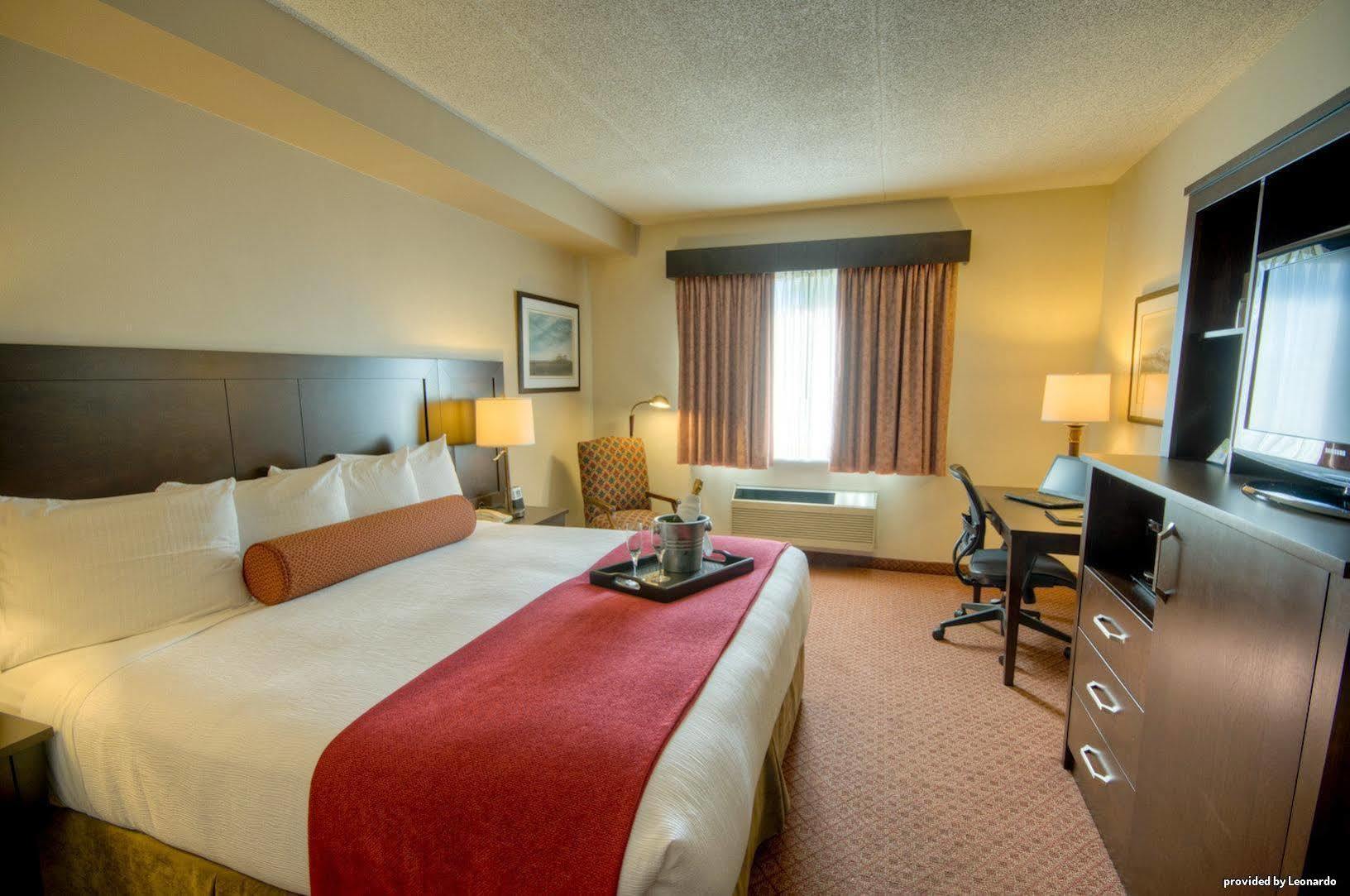 Best Western Plus Stoneridge Inn & Conference Centre London Ontario Exterior photo