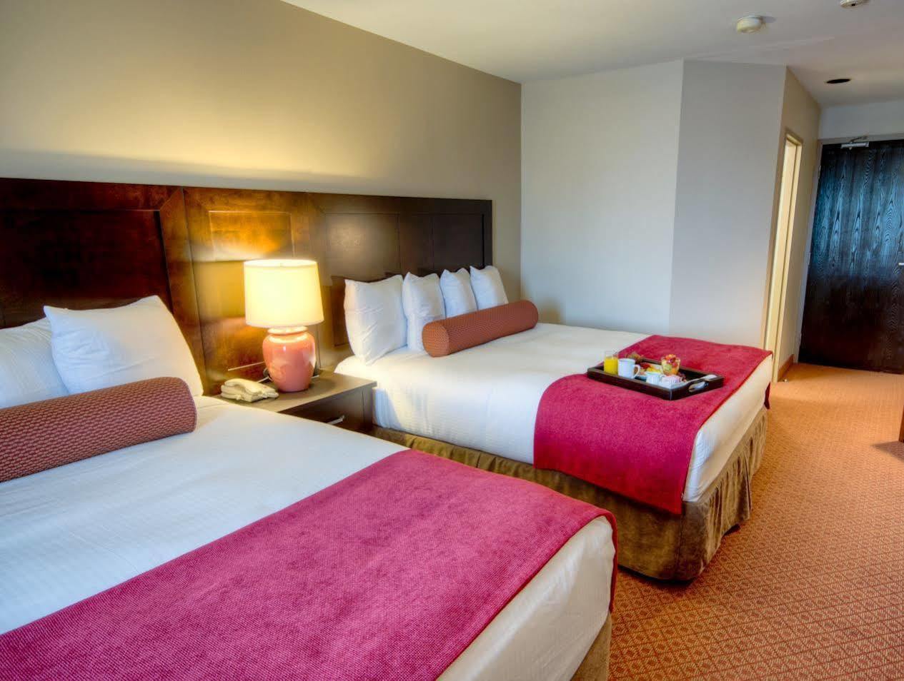 Best Western Plus Stoneridge Inn & Conference Centre London Ontario Exterior photo